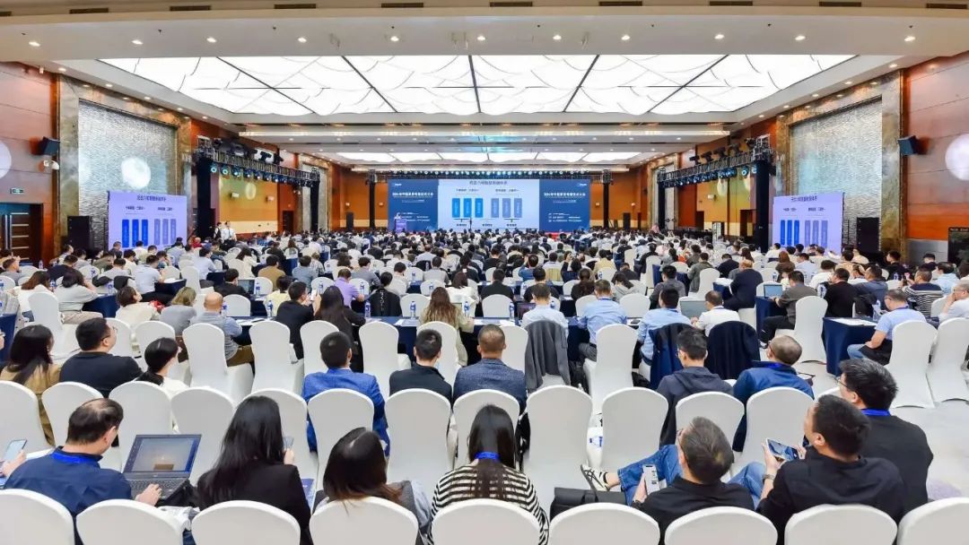 高安全、高倍率、輕量化 | 鵬輝能源全國(guó)家電大會(huì)現(xiàn)場(chǎng)分享電池技術(shù)創(chuàng)新