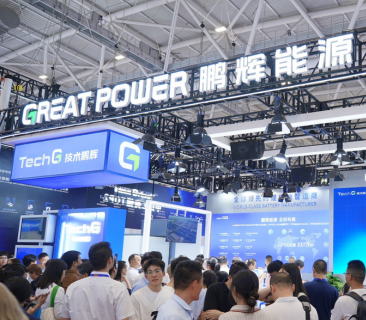 全域場景，多維技術(shù)｜CIBF2025鵬輝能源全場景電池賦能綠色發(fā)展